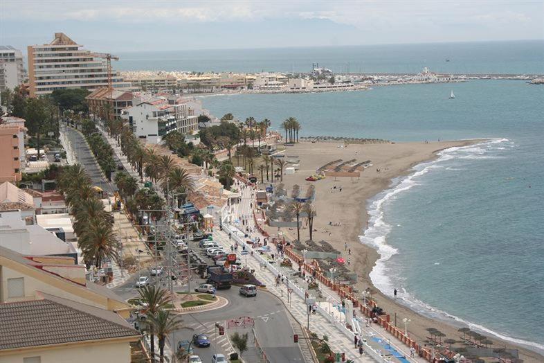 apartamento con vista al mar Benalmádena Exterior foto